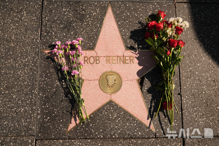 함께 영화 만들었는데…롭 라이너 감독 살해 혐의 아들 체포