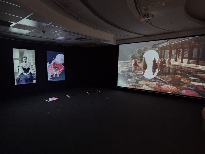 사비나미술관, 예술입은 한복 전시 전경. *재판매 및 DB 금지