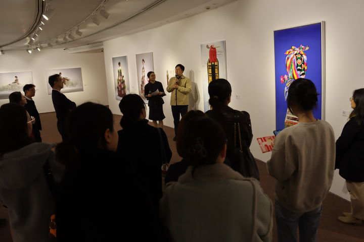 사비나미술관, 예술입은 한복 전시 전경. *재판매 및 DB 금지