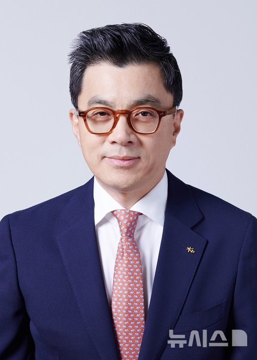 [서울=뉴시스]KB증권 IB부문 대표로 추천된 강진두 KB증권 경영기획그룹장 부사장. (사진=KB금융 제공).