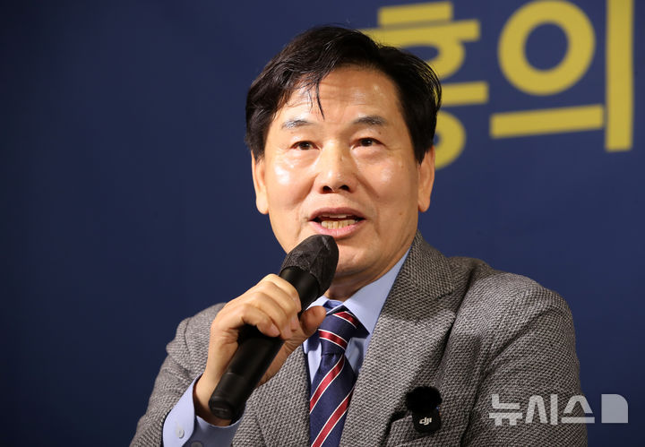 [대구=뉴시스] 정창오 기자=지난 23일 임시 주주총회에서 한국가스공사 사장에 선임된 홍의락 전 더불어민주당 국회의원의 모습.(사진=아시아포럼21 제공) 2025.12.16 jco@newsis.com
