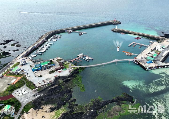 [제주=뉴시스] 제주시 구좌읍 김녕항 정비사업 조감도. (사진=제주도 제공) photo@newsis.com