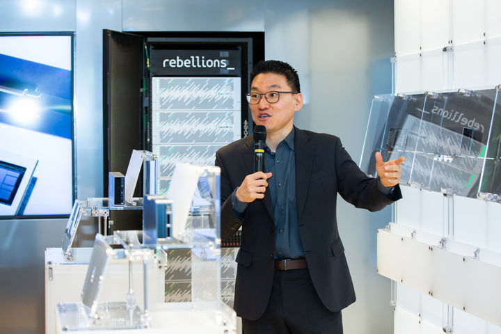 '韓 AI반도체 유니콘' 리벨리온 "5년 내 엔비디아와 같은 링에서 겨룰 것... - 뉴스 썸네일 이미지