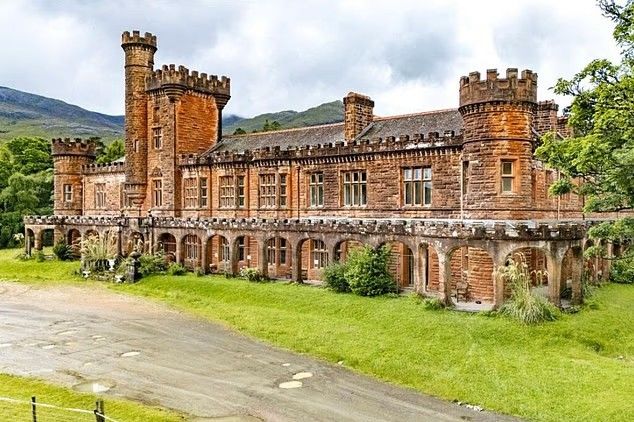 [서울=뉴시스] 스코틀랜드 킨로크 성.(사진출처: 데일리메일 캡처)2025.12.16.