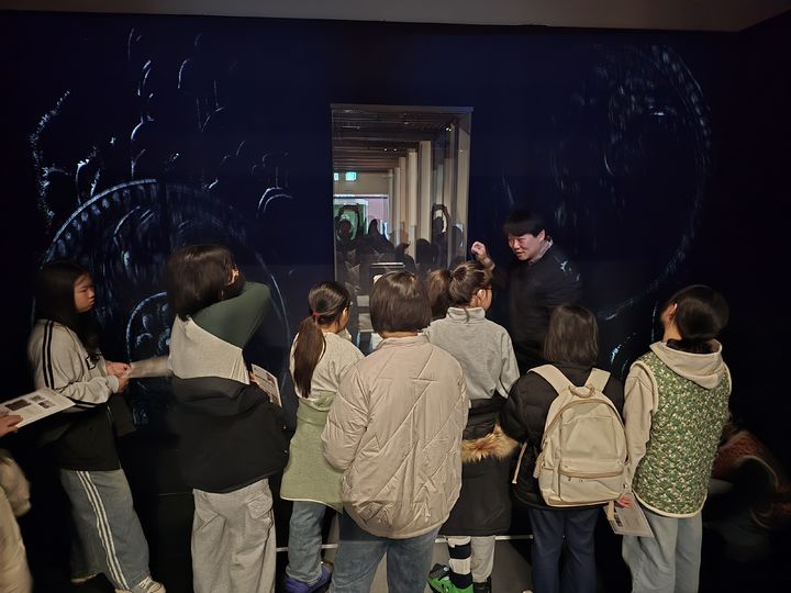 [서울=뉴시스] 전북 진안역사박물관 전시 관람 (사진=국가유산청 제공) 2025.12.17. photo@newsis.com *재판매 및 DB 금지