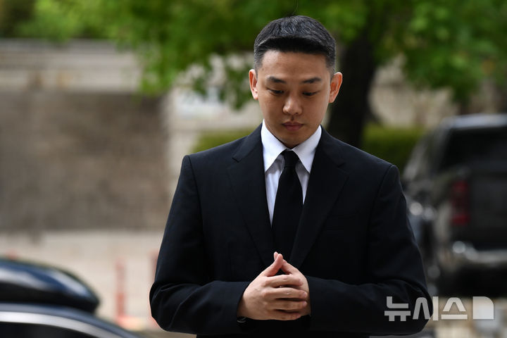 유아인 복귀하나…'파묘' 장재현 감독 신작 물망에