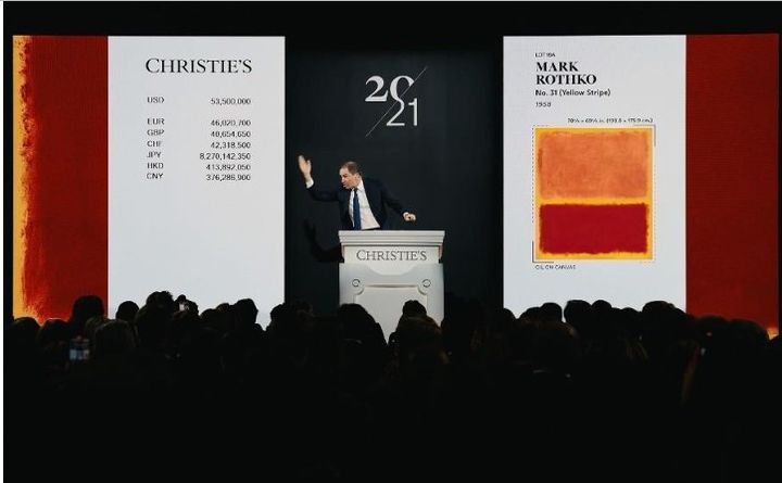 11 월 뉴욕 로버트 F. & 패트리샤 G. 로스 와이스 컬렉션 경매에서 US$62.1M(한화 약 908억원)으로 해당 컬렉션 최고가 작품인 마크 로스코의 No.31 (Yellow Stripe)의 경매를 진행하는 아드리안 마이어(Adrien Meyer), 크리스티 프라이빗 세일 글로벌 헤드이자 인상주의와 현대미술 부서 공동 헤드. *재판매 및 DB 금지