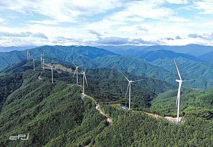 양양군 만월산 풍력단지. *재판매 및 DB 금지