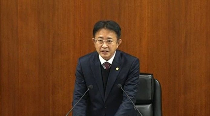 [부산=뉴시스] 최찬훈 부산 영도구의회 의장. (사진=영도구 제351회 임시회 제1차 본회의 캡처) 2025.12.18. photo@newsis.com *재판매 및 DB 금지