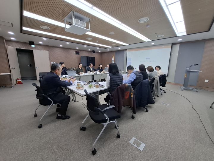 [홍성=뉴시스] 충남도 발달장애인 인권 실태조사 연구용역 최종보고회 모습. *재판매 및 DB 금지