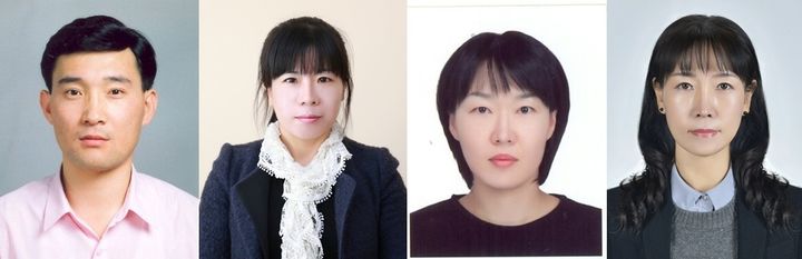 [울산=뉴시스] 울산시교육청이 18일 내년 1월1일자 정기 인사를 발표했다. 지방부이사관(3급)으로 승진한 박형관 교육시설과(왼쪽부터) , 4급 서기관 승진자 임은주 총무과 총무팀장, 서봉희 정책관, 정경람 총무과 인사팀장 (사진=울산시교육청 제공) 2025.12.18. photo@newsis.com *재판매 및 DB 금지