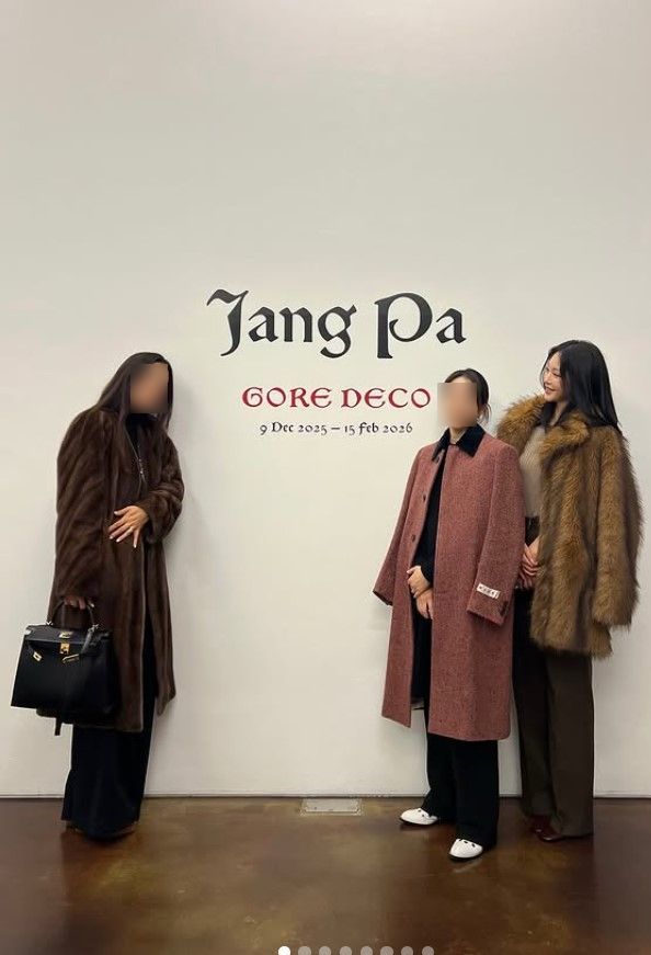 [서울=뉴시스] 배우 한예슬이 친구들과의 일상을 공개했다. (사진=한예슬 인스타그램 캡처) 2025.12.18. photo@newsis.com *재판매 및 DB 금지