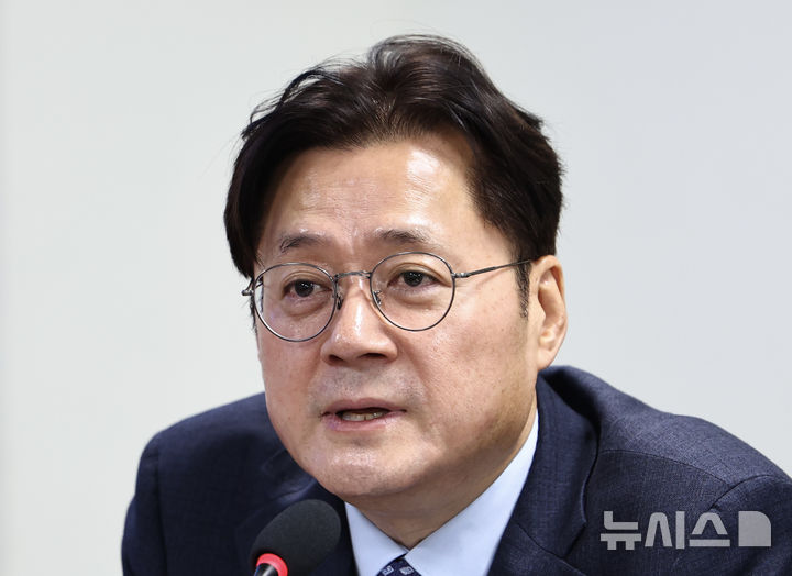 청와대 신임 정무수석에 홍익표 전 원내대표…우상호 후임