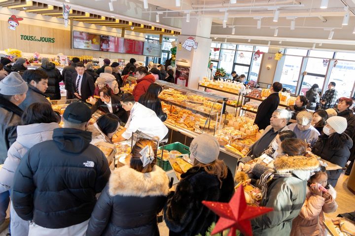 [서울=뉴시스] CJ푸드빌 뚜레쥬르 몽골 다르항점 모습.(사진=CJ푸드빌 제공) *재판매 및 DB 금지