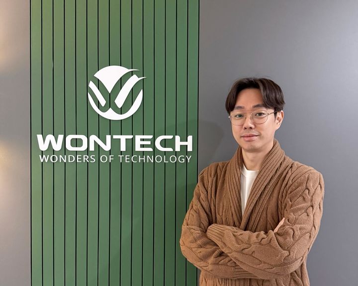 [서울=뉴시스] 김정현 원텍 대표는 지난 2월 태국 방콕 두짓 타니 호텔에서 열린 '제1회 WON Prestige Gala Night' 행사에서 글로벌 시장에서의 공격적인 확장 전략을 밝혔다. (사진=원텍 제공) 2025.12.19. photo@newsis.com *재판매 및 DB 금지