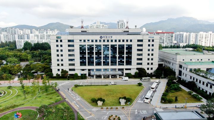 [안양=뉴시스]안양시청 전경.(사진=뉴시스DB).photo@newsis.com *재판매 및 DB 금지