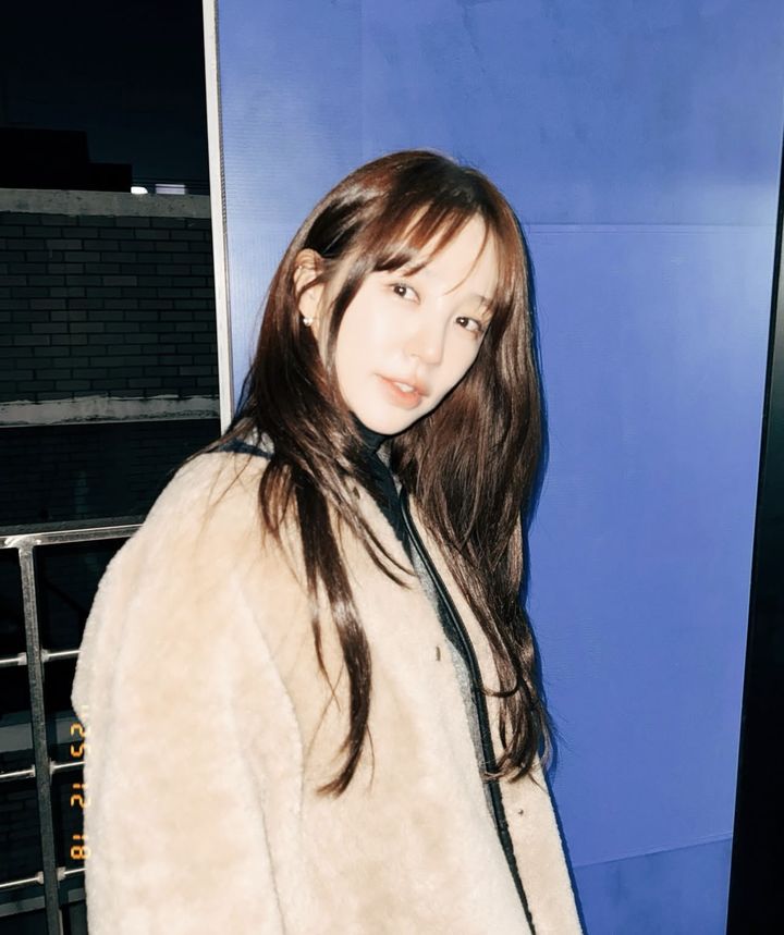 [서울=뉴시스] 배우 윤은혜. (사진=윤은혜 인스타그램 캡처) 2025.12.19. photo@newsis.com *재판매 및 DB 금지