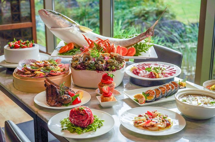 [서울=뉴시스] 글래드 호텔이 다가오는 연말 시즌을 맞아 서울과 제주 레스토랑에서 특별한 미식을 즐길 수 있는 '시그니처 올스타(Signature All-star) 프로모션'을 진행한다. (사진=글래드 호텔 제공) 2025.12.19. photo@newsis.com *재판매 및 DB 금지