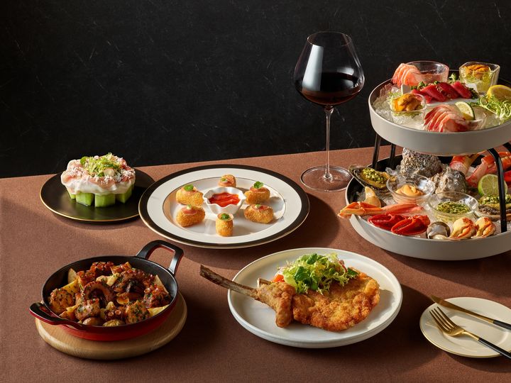 [서울=뉴시스] '메르카토521(MERCATO521)'은 '페스티브 셀렉션(Festive Selection)' 코스 메뉴를 선보인다. (사진=메르카토521 제공) 2025.12.19. photo@newsis.com *재판매 및 DB 금지