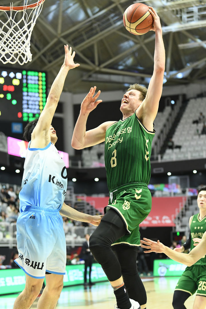 [서울=뉴시스] 프로농구 원주 DB 헨리 엘런슨. (사진=KBL 제공) *재판매 및 DB 금지