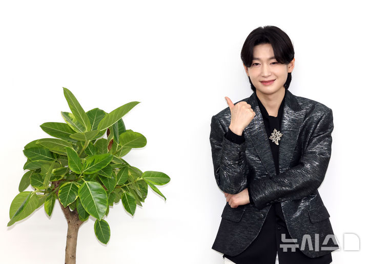 [인터뷰]"팬들은 내 심장"…초대천왕 김용빈의 진심