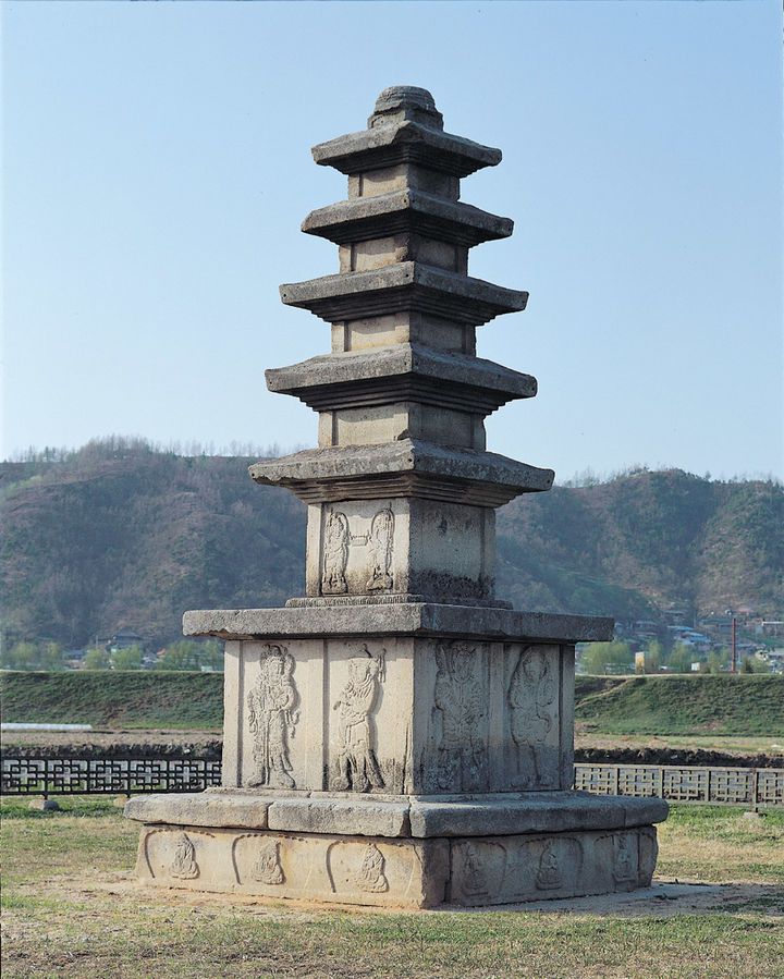 [안동=뉴시스] 예천 개심사지 오층석탑. (사진=경북도 제공) 2025.12.21. photo@newsis.com *재판매 및 DB 금지