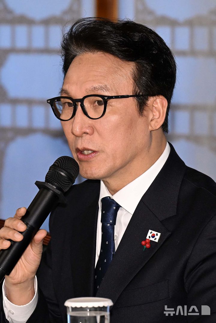 [서울=뉴시스] 정병혁 기자 = 김민석 국무총리가 21일 서울 종로구 국무총리공관에서 열린 제5차 고위당정협의회에서 발언하고 있다.(공동취재) 2025.12.21. photo@newsis.com