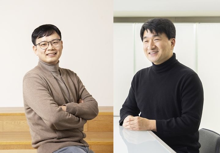 삼성전자 반도체 리더들이 미국 전기전자공학회(IEEE)가 부여하는 최고 명예 등급인 'IEEE 펠로우(석학회원)'에 선정됐다. 왼쪽부터 송기봉 삼성전자 DS부문 DSRA(미주 반도체연구소) 시스템LSI 연구소장 부사장과 한진우 반도체연구소 D램 TD팀 상무. (사진=삼성전자 제공) photo@newsis.com *재판매 및 DB 금지