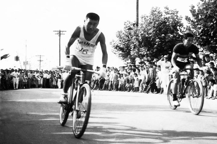 [진주=뉴시스]'다시 한 번 보고 싶다' 전시회, 자전거 대회 모습.(사진=진주시 제공).2025.12.22.photo@newsis.com *재판매 및 DB 금지