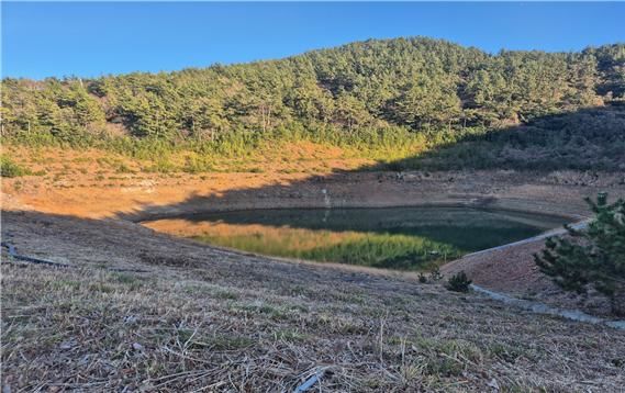 [세종=뉴시스]완도군 넙도제 사진이다. (사진=기후부 제공) *재판매 및 DB 금지