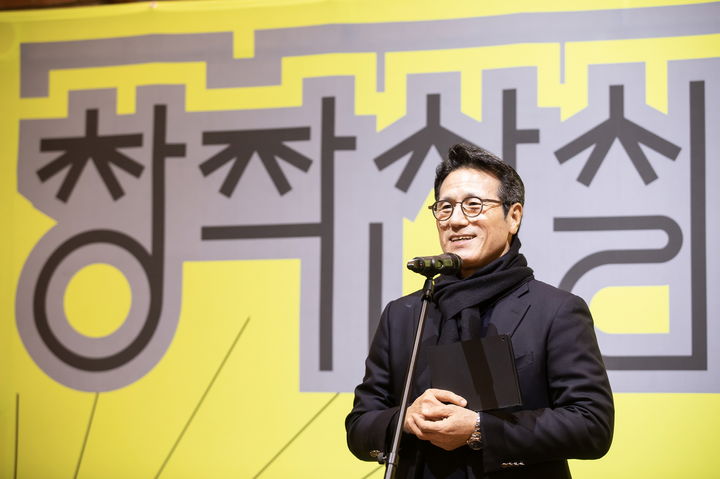 정병국 한국문화예술위 위원장이 22일 서울 종로구 아르코예술극장에서 열린 '공연예술창작산실 올해의신작(창작산실)' 기자간담회에서 이야기하고 있다. (사진=예술위 제공) *재판매 및 DB 금지