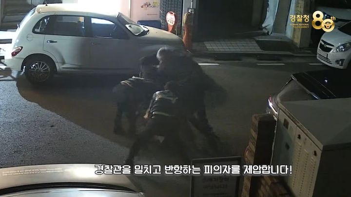 [대전=뉴시스] 술에 취한 상태로 택시를 빼앗아 무면허로 운전하고 사고를 낸 10대가 검찰에 넘겨졌다.(사진=대전경찰청 제공) 2025.12.22. photo@newsis.com *재판매 및 DB 금지
