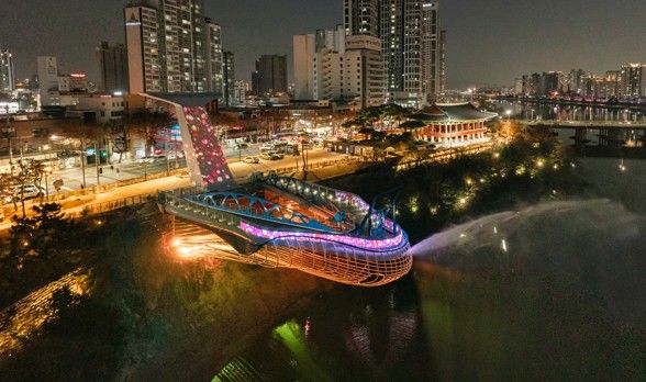 [울산=뉴시스] 태화루 스카이워크. (사진=울산시설공단 제공) 2025.12.22. photo@newsis.com *재판매 및 DB 금지