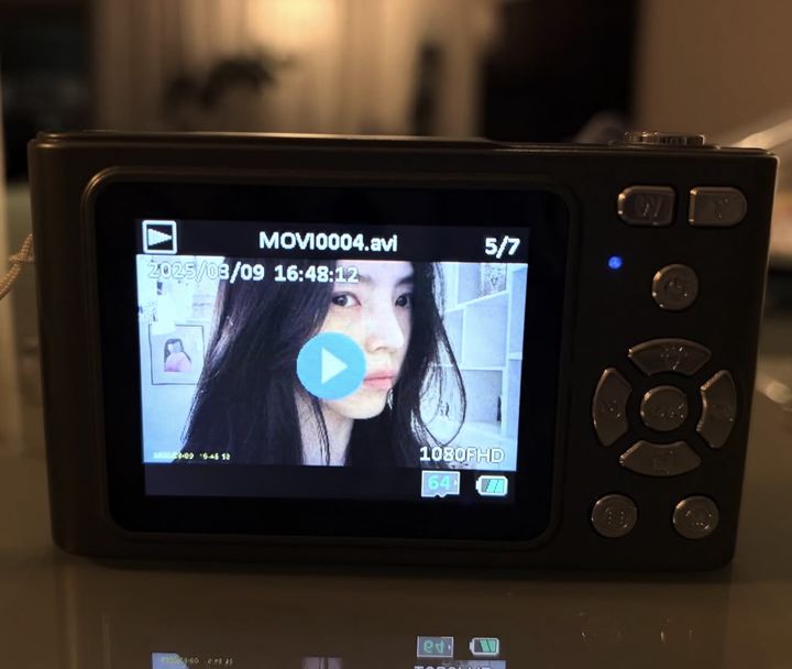 [서울=뉴시스] 배우 한소희. (사진=한소희 인스타그램 캡처) 2025.12.22. photo@newsis.com *재판매 및 DB 금지