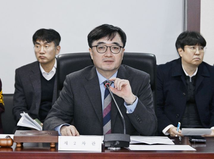 [서울=뉴시스] 임기근 기획재정부 차관이 22일 서울 종로구 한국무역보험공사에서 열린 '제12차 재정사업평가위원회'에서 발언하고 있다. (사진=기획재정부 제공) 2025.12.22. photo@newsis.com *재판매 및 DB 금지