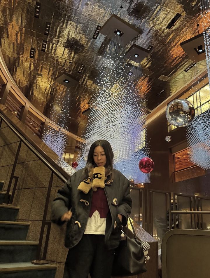 [서울=뉴시스] 배우 황신혜. (사진=황신혜 인스타그램 캡처) 2025.12.23. photo@newsis.com *재판매 및 DB 금지