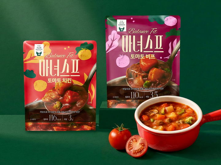 [서울=뉴시스] SPC삼립의 웰니스 브랜드 '피그인더가든'이 '밸런스핏 마녀스프' 2종을 출시했다고 23일 밝혔다. (사진=피그인더가든 제공) 2025.12.23. photo@newsis.com *재판매 및 DB 금지