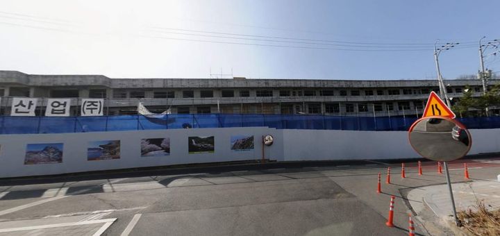 [합천=뉴시스] 서희원 기자=23일 경남 합천군 합천읍 합천리 1179의 26번지 일원에 조성되는 공동주택이 흉물로 방치되어 있다. 2025. 12. 23. shw1881@newsis.com *재판매 및 DB 금지