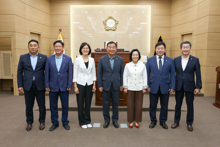 [계룡=뉴시스]계룡시의회는 23일 국민권익위원회 주관 '2025년도 공공기관 종합청렴도 평가'에서 종합 2등급을 받았다. 2025. 12. 23 photo@newsis.com *재판매 및 DB 금지