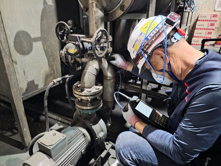 [울산=뉴시스] 구미현 기자 = 복합재난안전센터를 방문해 진단하고 있는 모습. (사진=울산대 제공) 2025.12.24. photo@newsis.com *재판매 및 DB 금지