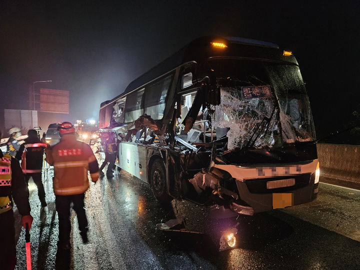 (사진=경남소방본부 제공) 2025. 12. 24. photo@newsis.com *재판매 및 DB 금지