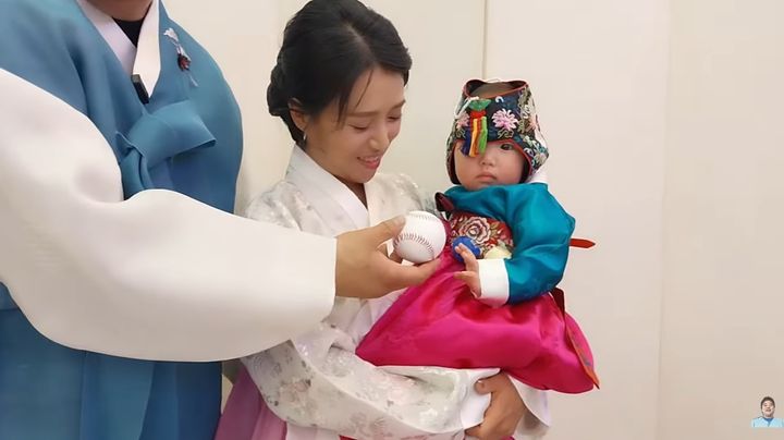 [서울=뉴시스] 양준혁 가족의 모습. (사진=유튜브 채널 양신 양준혁 캡처) 2025.12.24. photo@newsis.com&nbsp; *재판매 및 DB 금지