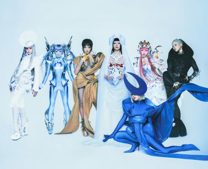 [뉴시스] 일본 7인조 걸그룹 엑스트라오디너리걸스(XG). 쥬린, 치사, 하비, 히나타, 쥬리아, 마야, 코코나로 구성돼 있다. (사진 = XG 공식 누리집 캡처) 2025.12.24. *재판매 및 DB 금지