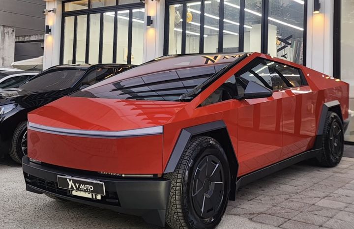 [뉴시스] 야구선수 김광현의 빨간색 사이버트럭. (사진=인스타그램) 2025.12.24 *재판매 및 DB 금지