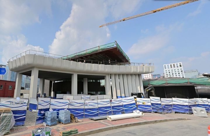 [서울=뉴시스]LG 남산리더십센터 공사 현장. (캡처=네이버지도 로드뷰) 2025.12.24. photo@newsis.com *재판매 및 DB 금지