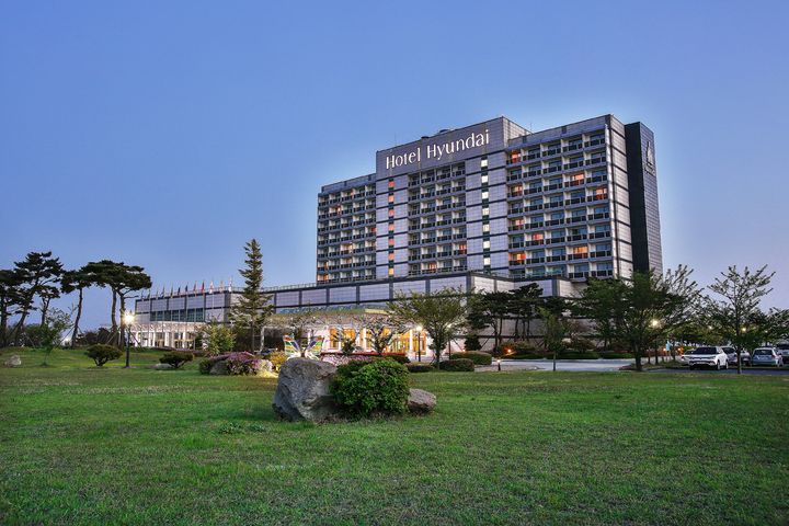 [서울=뉴시스] 라한호텔 포항은 객실에서 일출과 일몰을 감상할 수 있는 패키지를 10만원 중반에 선보인다. (사진=라한호텔 포항 제공) 2025.12.26. photo@newsis.com *재판매 및 DB 금지