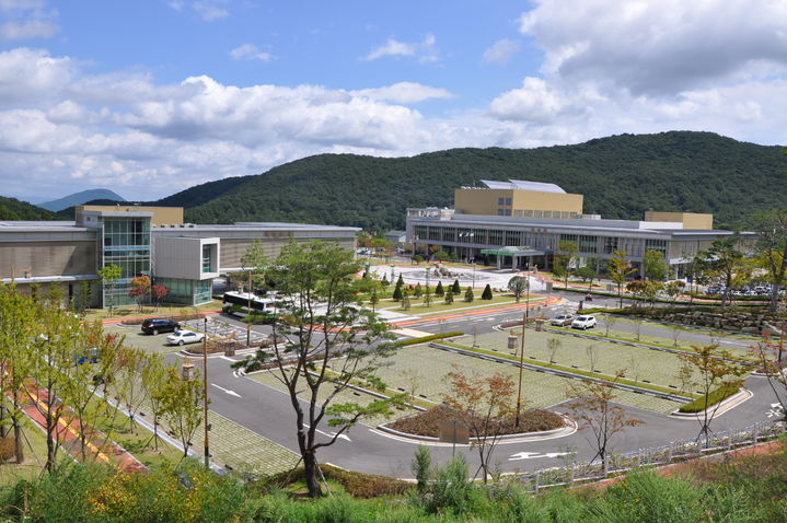 [울산=뉴시스] 울산하늘공원 전경. (사진=울산시설공단 제공) 2025.12.26. photo@newsis.com *재판매 및 DB 금지