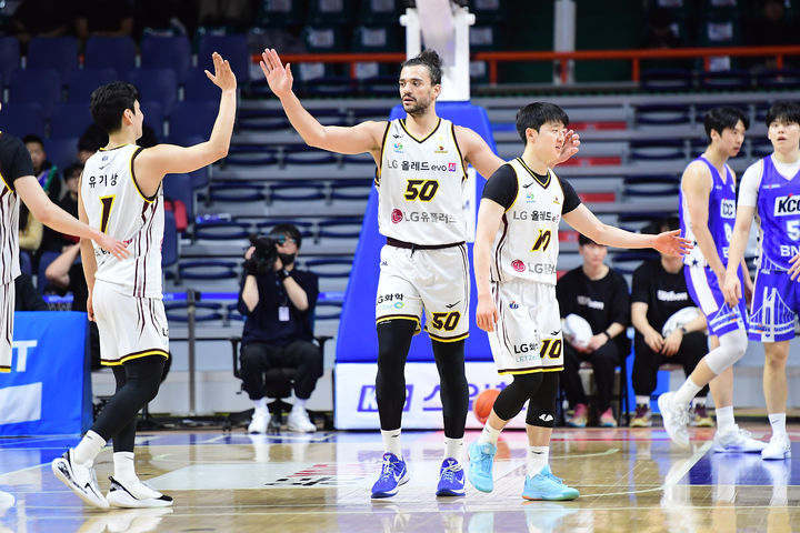 [서울=뉴시스] 프로농구 창원 LG의 아셈 마레이. (사진=KBL 제공) *재판매 및 DB 금지