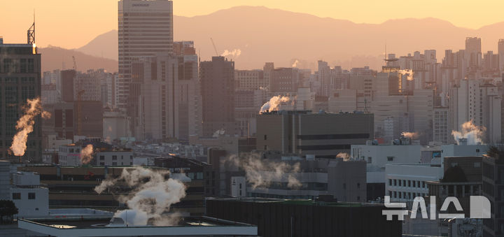 전북, 흐리고 오전까지 비나 눈…낮 6~10도 '흐림'