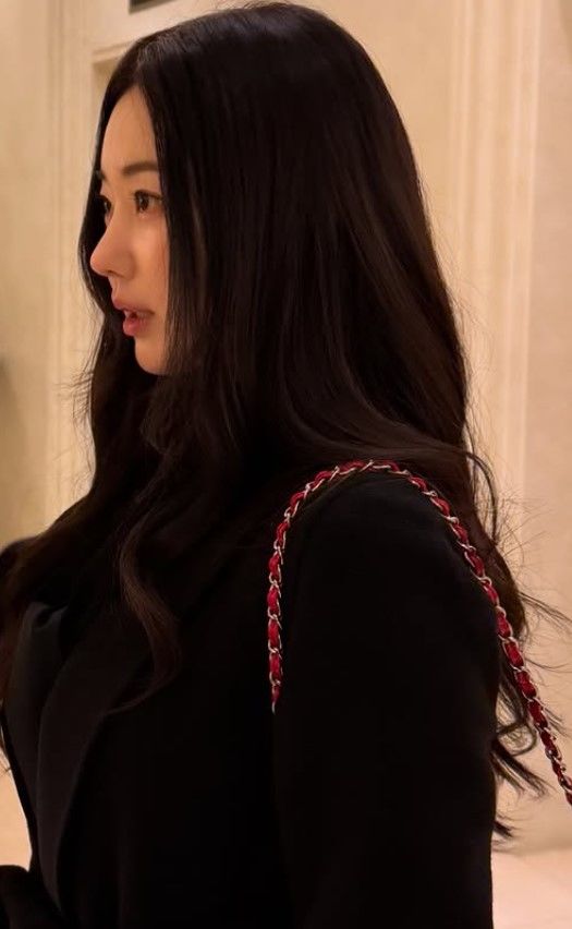 [서울=뉴시스] 김사랑. (사진=김사랑 인스타그램 캡처) 2025.12.27. photo@newsis.com *재판매 및 DB 금지